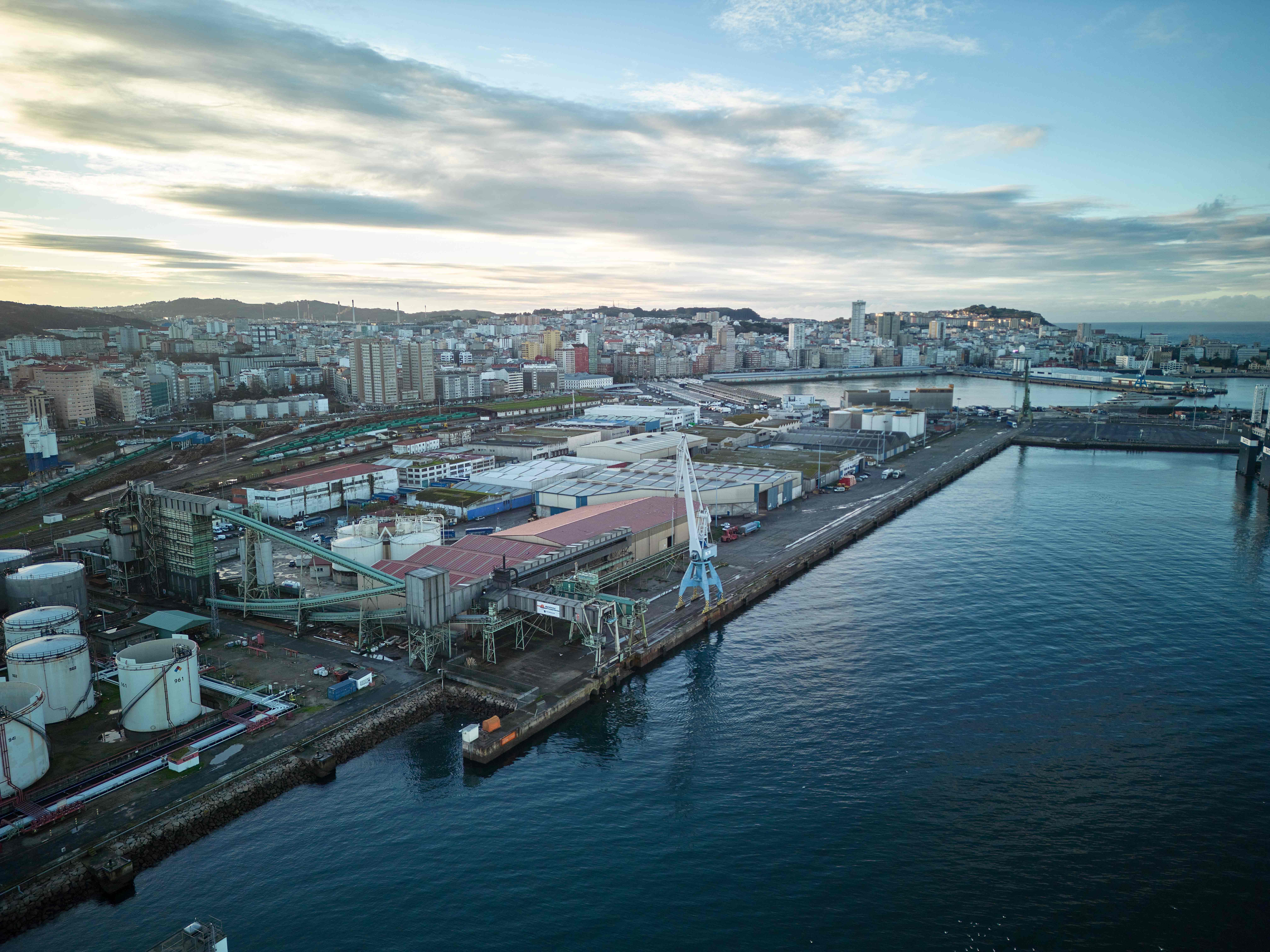 Los arquitectos rechazan el nuevo concurso de Coruña Marítima Los arquitectos rechazan el nuevo concurso de Coruña Marítima