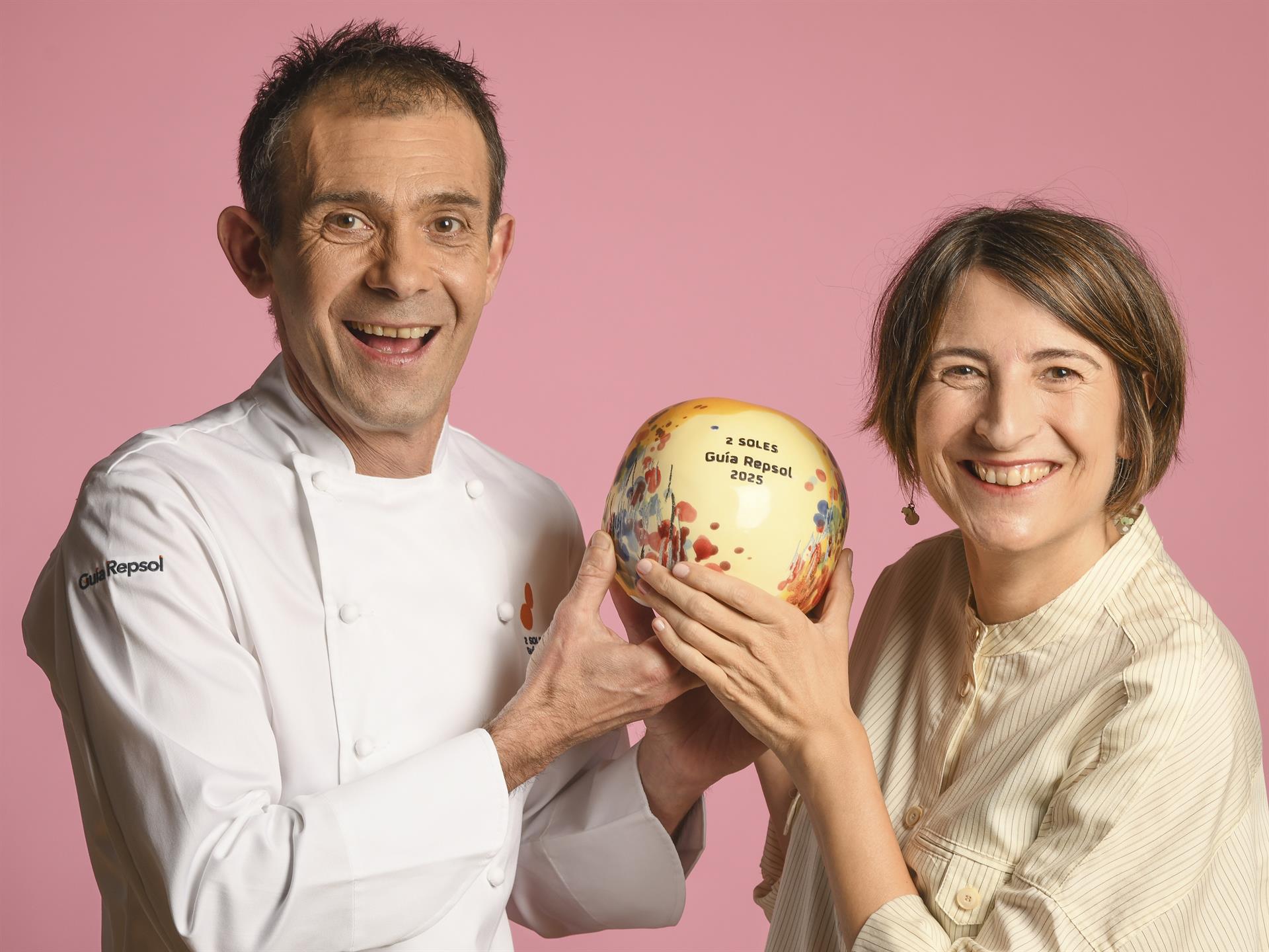 Guía Repsol reconoce con 2 Soles a los restaurantes Bakea (Mungia), Narru (Donostia) y Laia Erretegia (Hondarribia) Guía Repsol reconoce con 2 Soles a los restaurantes Bakea (Mungia), Narru (Donostia) y Laia Erretegia (Hondarribia)