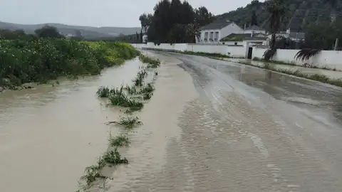 Prevención ante la crecida de ríos y arroyos Prevención ante la crecida de ríos y arroyos