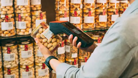 El código QR se prepara para ganar la batalla al código de barras en el etiquetado de productos El código QR se prepara para ganar la batalla al código de barras en el etiquetado de productos