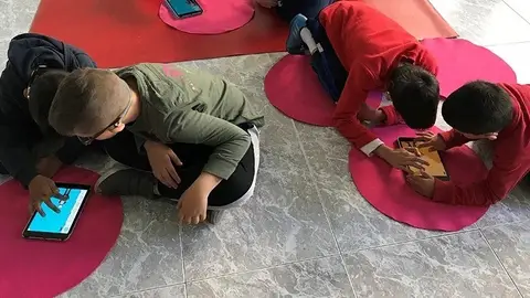 La Comunidad de Madrid limitará el uso de dispositivos en los centros públicos La Comunidad de Madrid limitará el uso de dispositivos en los centros públicos