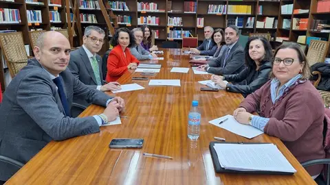 El ministerio presenta en Cáceres las novedades de la Ley de Eficiencia El ministerio presenta en Cáceres las novedades de la Ley de Eficiencia