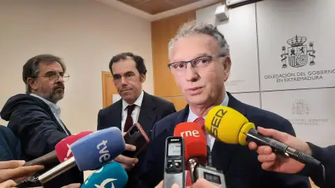 Quintana cree que no es "presentable" actuar de forma distinta con los menores llegados a Canarias que con ucranianos Quintana cree que no es "presentable" actuar de forma distinta con los menores llegados a Canarias que con ucranianos