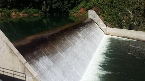 Cinco embalses de la cuenca del Tajo en la provincia de Cáceres desembalsan este jueves con "caudales significativos" Cinco embalses de la cuenca del Tajo en la provincia de Cáceres desembalsan este jueves con "caudales significativos"