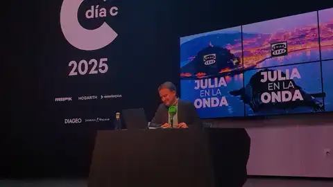 El experto en publicidad Francisco Vaquero ha participado en directo en el programa desde el Kursal de San Sebastián. El experto en publicidad Francisco Vaquero ha participado en directo en el programa desde el Kursal de San Sebastián.