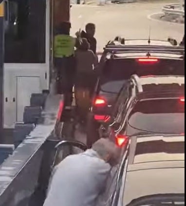 Aumenta la crispación entre los conductores por tener que abonar el peaje para trasladarse a Madrid Aumenta la crispación entre los conductores por tener que abonar el peaje para trasladarse a Madrid