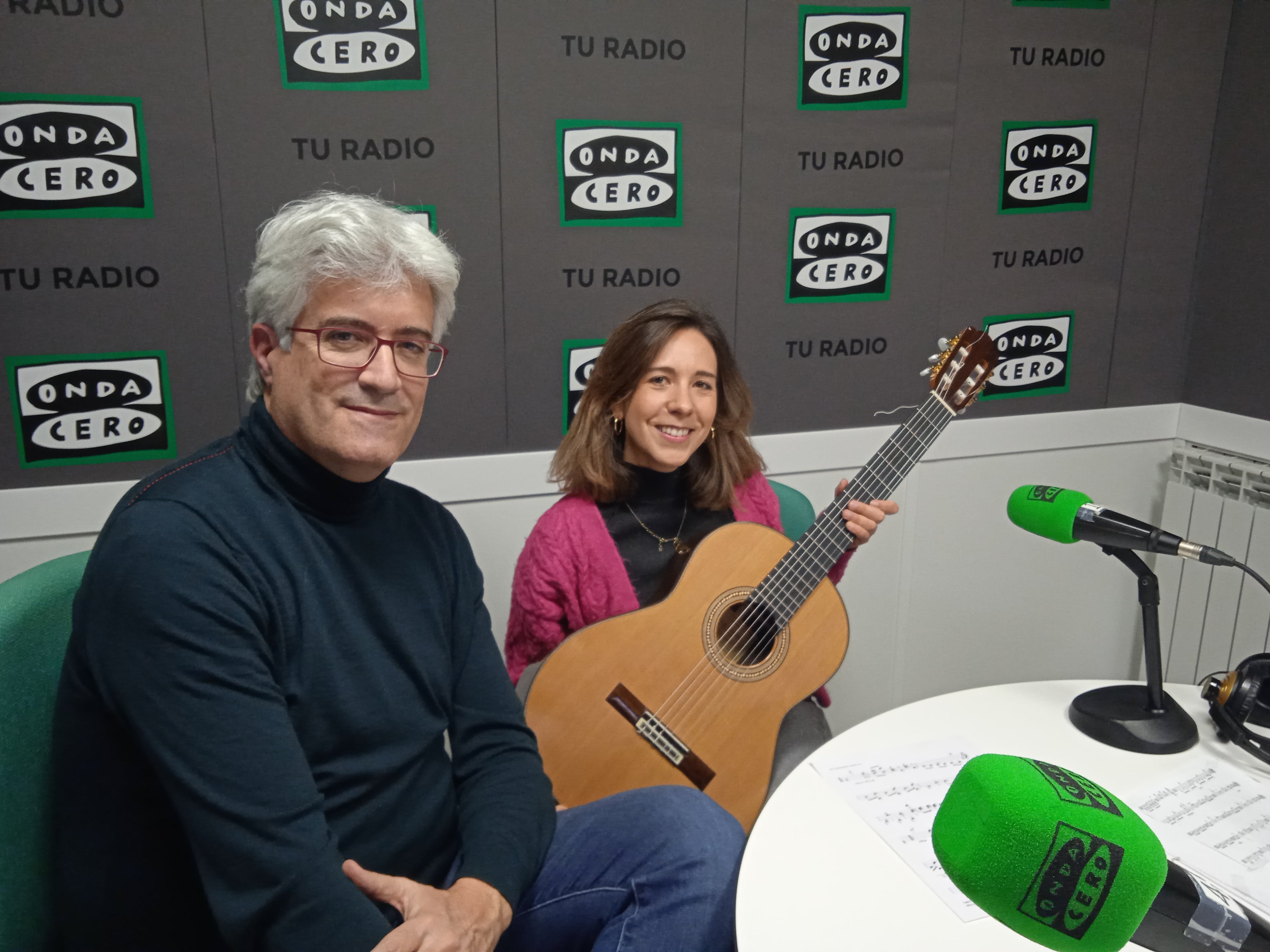 Una quincena de alumnos aprenden guitarra en el Conservatorio Una quincena de alumnos aprenden guitarra en el Conservatorio