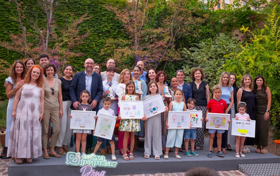 Caixa Popular reforça el seu compromís amb la igualtat de gènere triplicant el fons d'ajudes Caixa Popular reforça el seu compromís amb la igualtat de gènere triplicant el fons d'ajudes