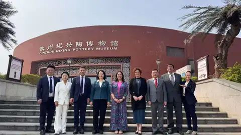 El Ayuntamiento de Palencia firma un Acuerdo de Cooperación Amistosa con la ciudad china de Qinzhou .