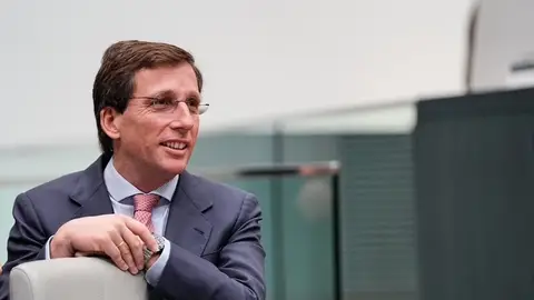 Almeida antes del pleno Almeida antes del pleno