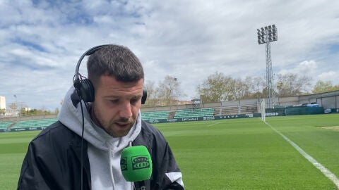 Aitor Ruibal, durante la entrevista en los DEPORTES de Más de Uno Sevilla.