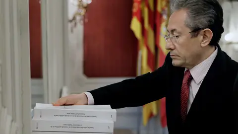 El Síndic de Greugues de la Comunitat Valenciana, Ángel Luna. El Síndic de Greugues de la Comunitat Valenciana, Ángel Luna.