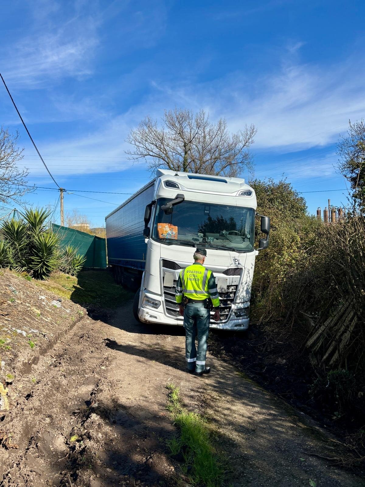 Detenido un camionero que multiplicaba por ocho la tasa de alcohol Detenido un camionero que multiplicaba por ocho la tasa de alcohol