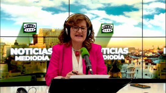 Elena Gijón: "Procrastinar, el verbo favorito de Pedro Sánchez"