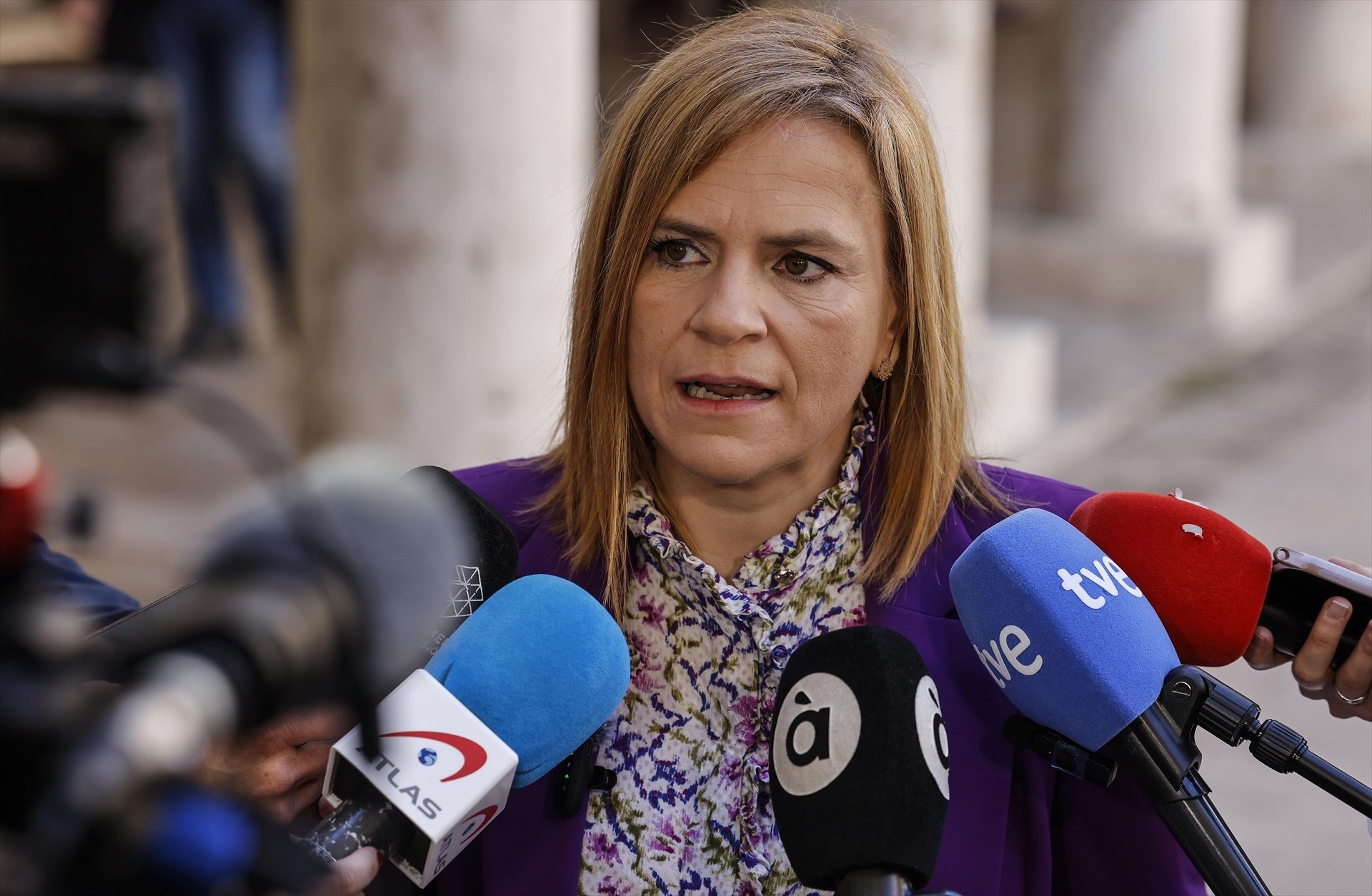 La Fiscalía exime de responsabilidad penal a la delegada del Gobierno y señala a la Generalitat en la gestión de la DANA La Fiscalía exime de responsabilidad penal a la delegada del Gobierno y señala a la Generalitat en la gestión de la DANA