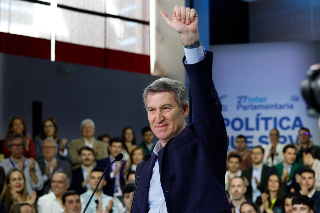 Feijóo renueva su compromiso tras tres años y dice que no parará hasta llegar a la Moncloa Feijóo renueva su compromiso tras tres años y dice que no parará hasta llegar a la Moncloa