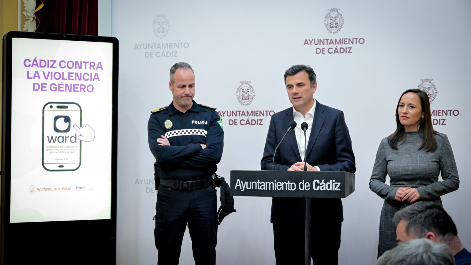 El Ayuntamiento de Cádiz pone en marcha 'Ward': una app para grabar pruebas de presuntos casos de violencia de género con garantías jurídicas El Ayuntamiento de Cádiz pone en marcha 'Ward': una app para grabar pruebas de presuntos casos de violencia de género con garantías jurídicas
