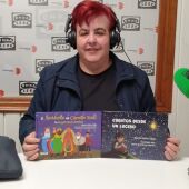 María Rubio Sáez con sus cuentos