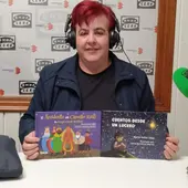 María Rubio Sáez con sus cuentos María Rubio Sáez con sus cuentos