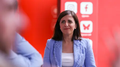 El PSOE se distancia de Montero y apoya lo dicho por Bernabé: la sentencia Alves es "difícilmente digerible" El PSOE se distancia de Montero y apoya lo dicho por Bernabé: la sentencia Alves es "difícilmente digerible"