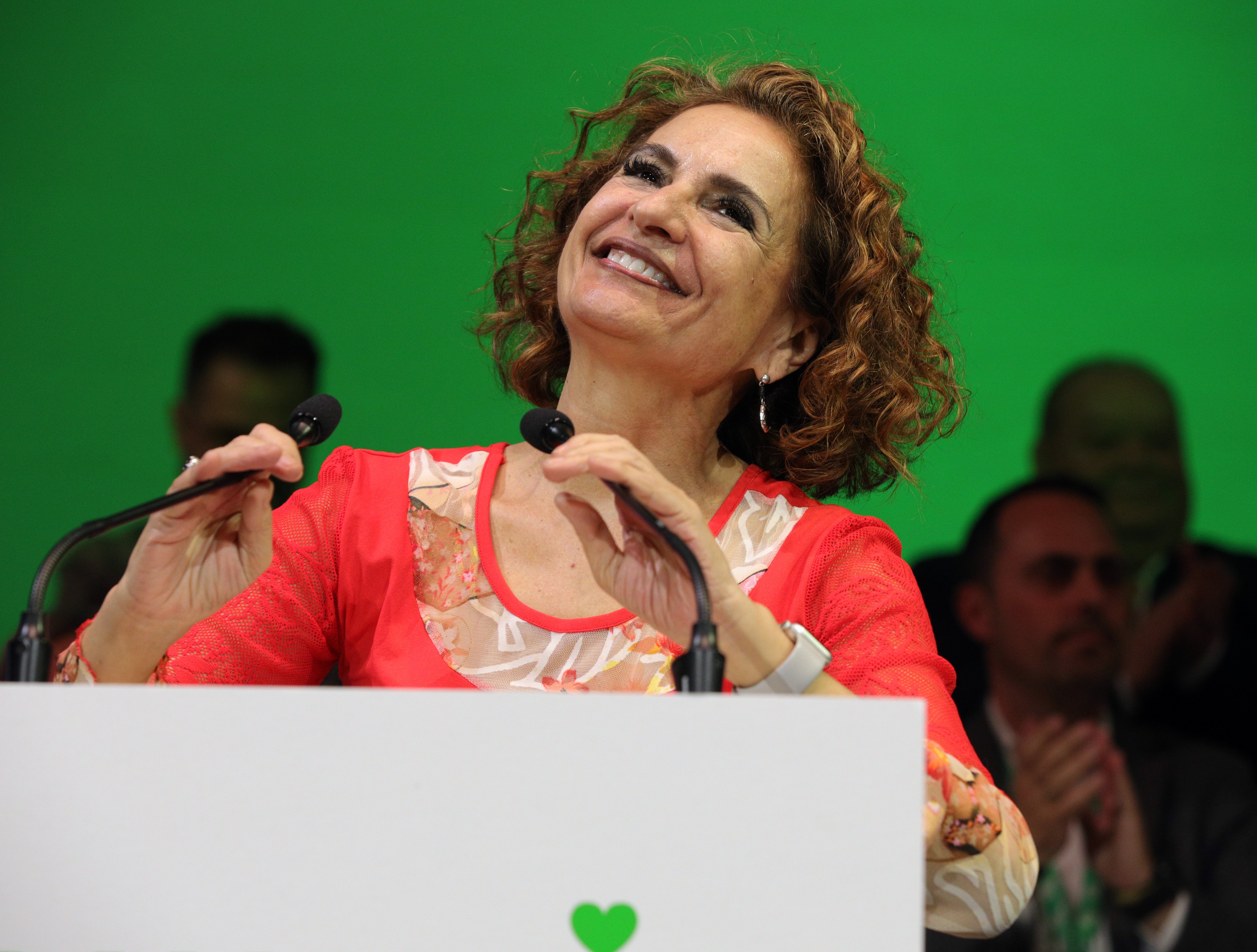 María Jesús Montero matiza sus palabras sobre la sentencia de Dani Alves: "Lo que quise decir..." María Jesús Montero matiza sus palabras sobre la sentencia de Dani Alves: "Lo que quise decir..."