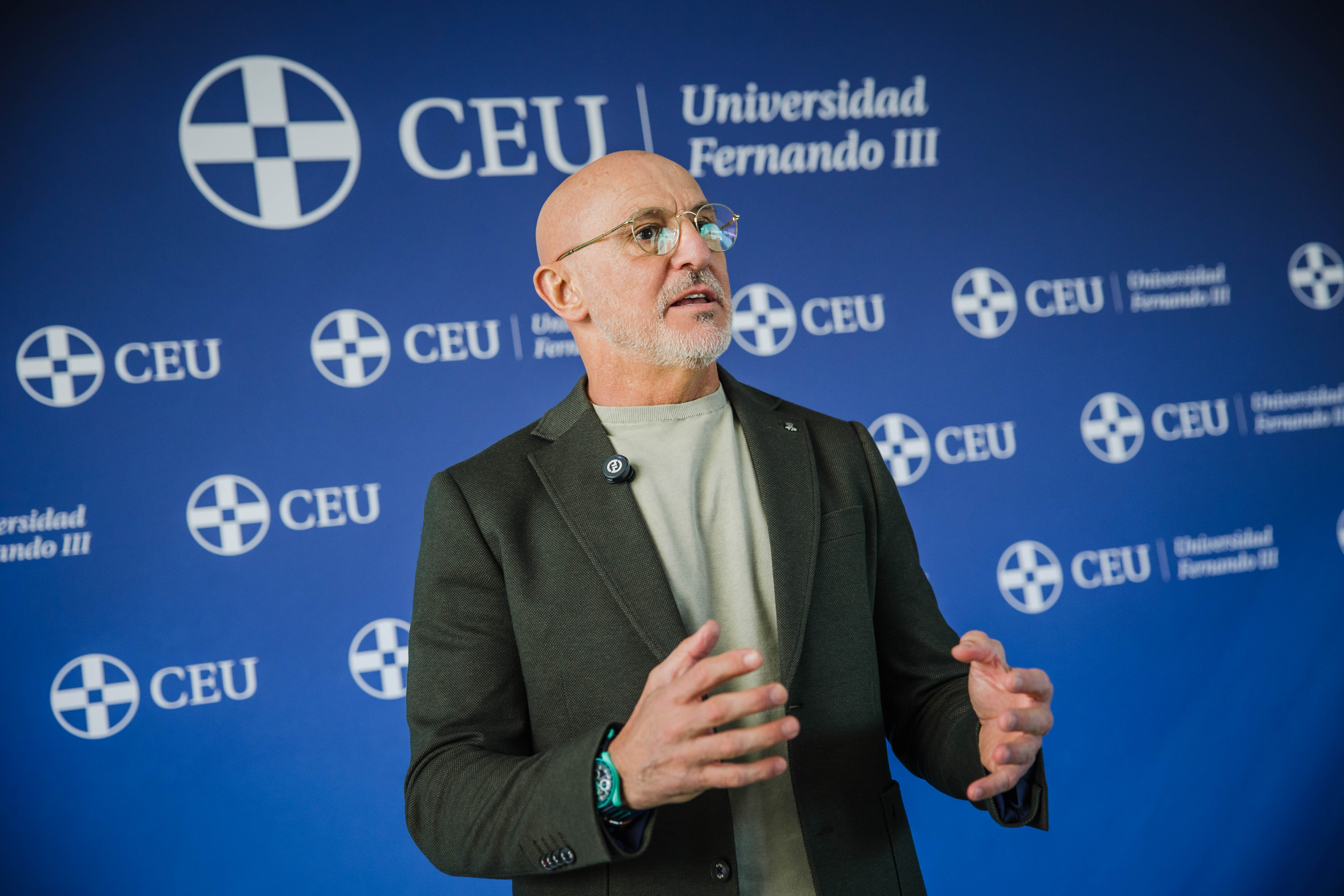 Luis de la Fuente, en la CEU UF3: “Pongamos en valor los valores” Luis de la Fuente, en la CEU UF3: “Pongamos en valor los valores”