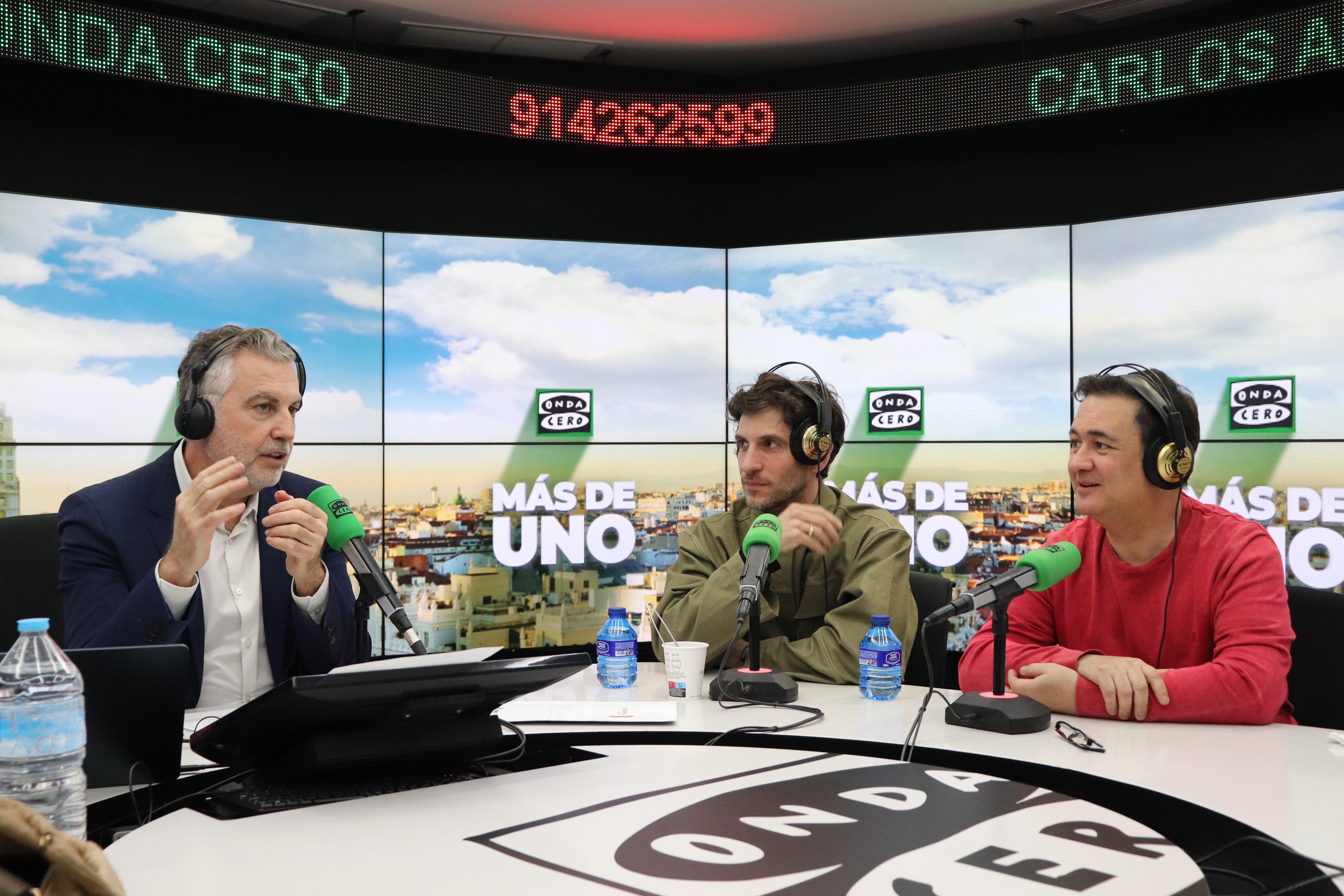 Quim Gutiérrez y Secun de la Rosa presentan "Un funeral de locos": "Casi mato a Resines el primer día de rodaje".