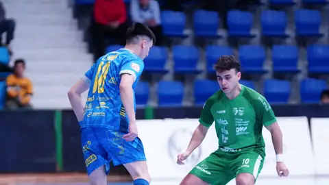 "Mosqueo" del Peñíscola por el arbitraje sufrido en Pamplona "Mosqueo" del Peñíscola por el arbitraje sufrido en Pamplona