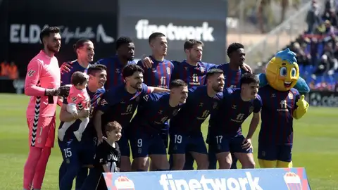 Once del Eldense ante el Burgos. Once del Eldense ante el Burgos.
