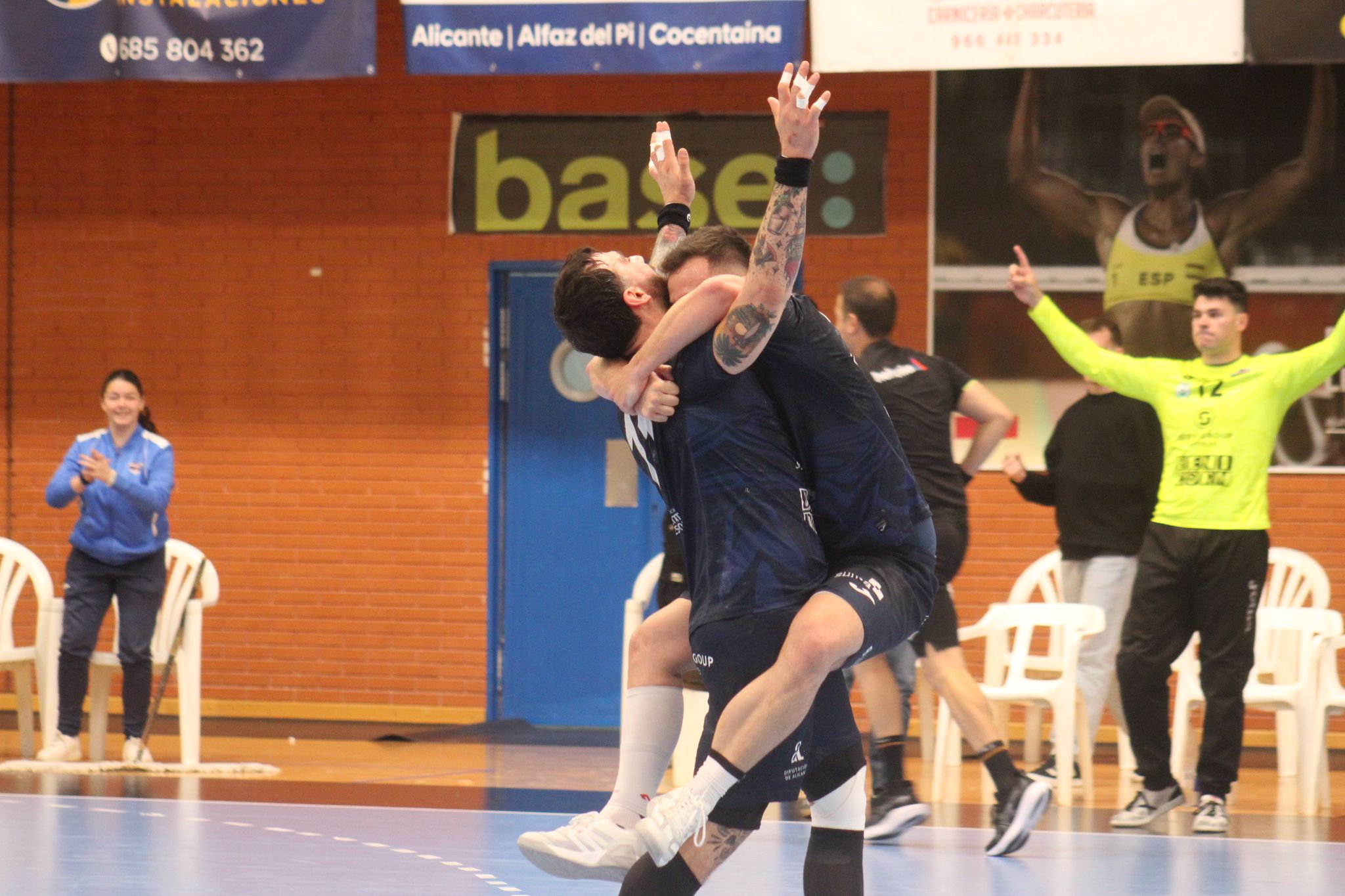 El Balonmano Benidorm vuelve a vencer después de 7 jornadas El Balonmano Benidorm vuelve a vencer después de 7 jornadas