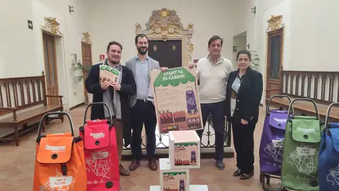 Presentación de la campaña Avant va el carro! en Alzira Presentación de la campaña Avant va el carro! en Alzira