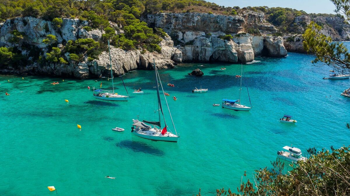 Menorca, un destino único en el Mediterráneo