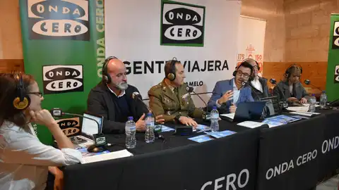 Momento de la emisión del programa 'Gente Viajera' en La Mola de Maó. Momento de la emisión del programa 'Gente Viajera' en La Mola de Maó.