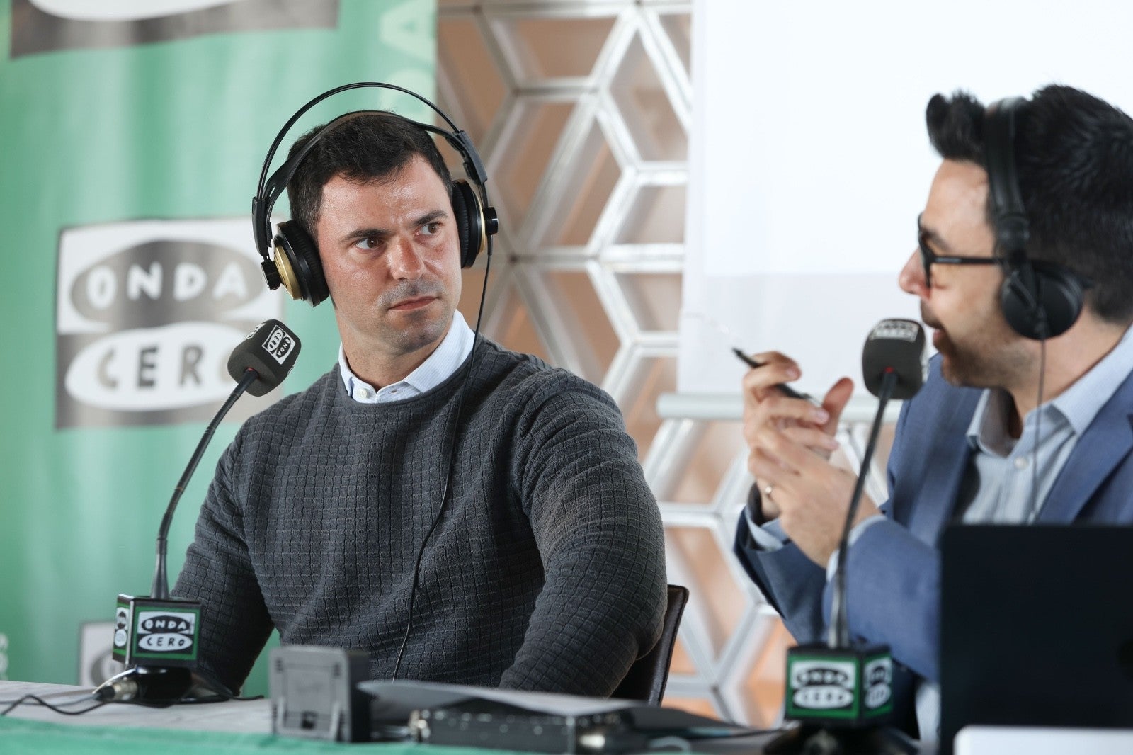 Toni Solivellas, director del hotel Aguas de Ibiza: "El rooftop nos permite ofrecer experiencias únicas" Toni Solivellas, director del hotel Aguas de Ibiza: "El rooftop nos permite ofrecer experiencias únicas"