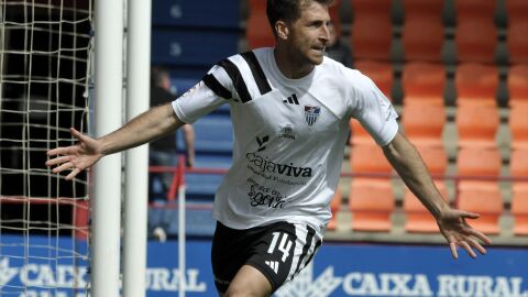 La Segoviana se aferra al sue&ntilde;o de la salvaci&oacute;n con un brillante triunfo en Lugo