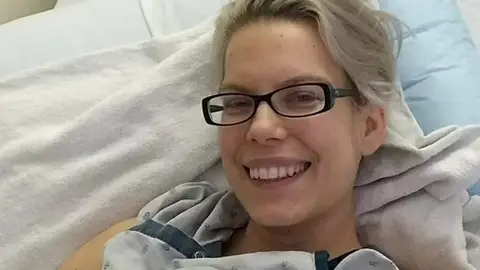 La historia de Molly Kochan, protagonista de Dying for Sex: "Tras el cáncer terminal dejé a mi marido y me acosté con 200 hombres" La historia de Molly Kochan, protagonista de Dying for Sex: "Tras el cáncer terminal dejé a mi marido y me acosté con 200 hombres"