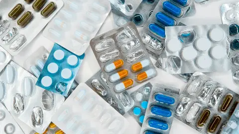 El farmacéutico podrá cambiar una formulación e incluso un medicamento en caso de desabastecimiento El farmacéutico podrá cambiar una formulación e incluso un medicamento en caso de desabastecimiento