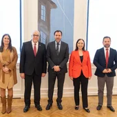 Oscar Puente junto con diputados del PSOE de Ciudad Real y los alcaldes de Manzanares y Alcázar Oscar Puente junto con diputados del PSOE de Ciudad Real y los alcaldes de Manzanares y Alcázar