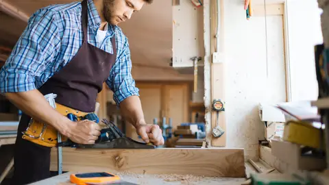 Cepyme alerta de la falta de relevo generacional en oficios tradicionales como carpinteros, ebanistas o esquiladores Cepyme alerta de la falta de relevo generacional en oficios tradicionales como carpinteros, ebanistas o esquiladores