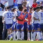 Los maños celebran el tanto de la victoria Los maños celebran el tanto de la victoria