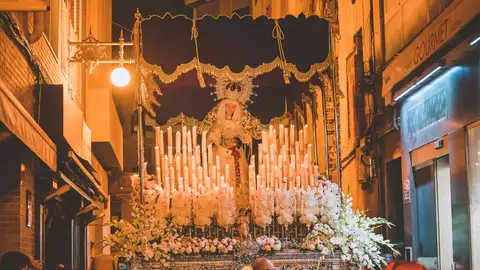 Momento de una de las procesiones de Jueves Santo en Elche. Momento de una de las procesiones de Jueves Santo en Elche.