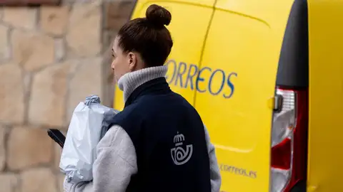 Una sentencia da la razón a un trabajador de Correos que solicitaba cambiar de turno para mejorar la conciliación Una sentencia da la razón a un trabajador de Correos que solicitaba cambiar de turno para mejorar la conciliación