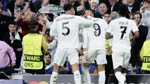 Bellingham, Mbappé y Vinicius celebran un gol en el Santiago Bernabéu Bellingham, Mbappé y Vinicius celebran un gol en el Santiago Bernabéu