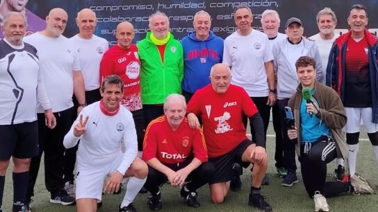 V&iacute;deo: Tom&aacute;s Sanju&aacute;n, de Onda Cero, con el equipo de "F&uacute;tbol andando" de Tres Cantos