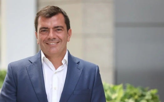 Agustín Escobar y Mercè Camprubí Montal, los directivos de Siemens que han muerto junto a sus hijos en Nueva York Agustín Escobar y Mercè Camprubí Montal, los directivos de Siemens que han muerto junto a sus hijos en Nueva York