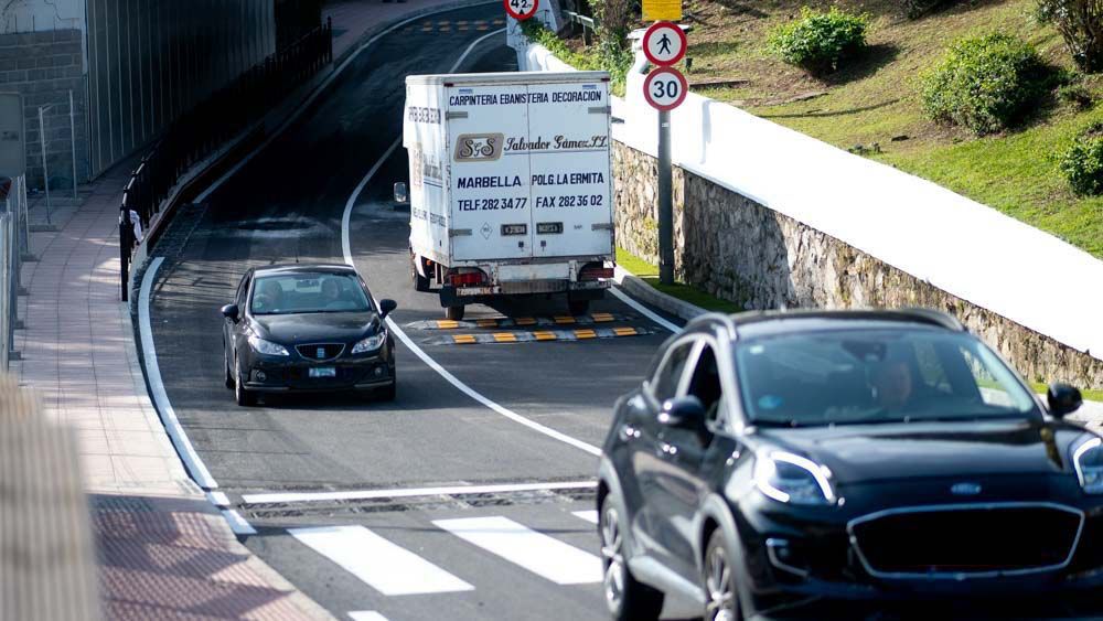 Reabre al tráfico el túnel de Puerto Banús tras finalizar la obra de remodelación para evitar inundaciones Reabre al tráfico el túnel de Puerto Banús tras finalizar la obra de remodelación para evitar inundaciones