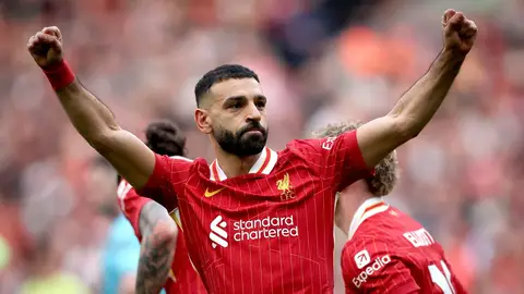 Salah renueva con el Liverpool hasta 2027