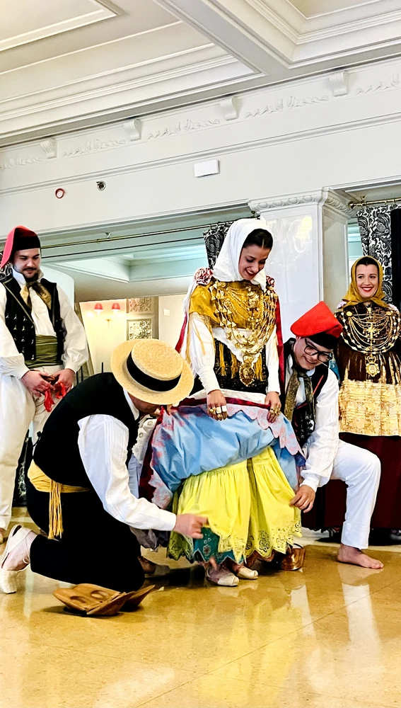 Vestidos tradicionales del ball pagès de Santa Eulària des Riu Vestidos tradicionales del ball pagès de Santa Eulària des Riu
