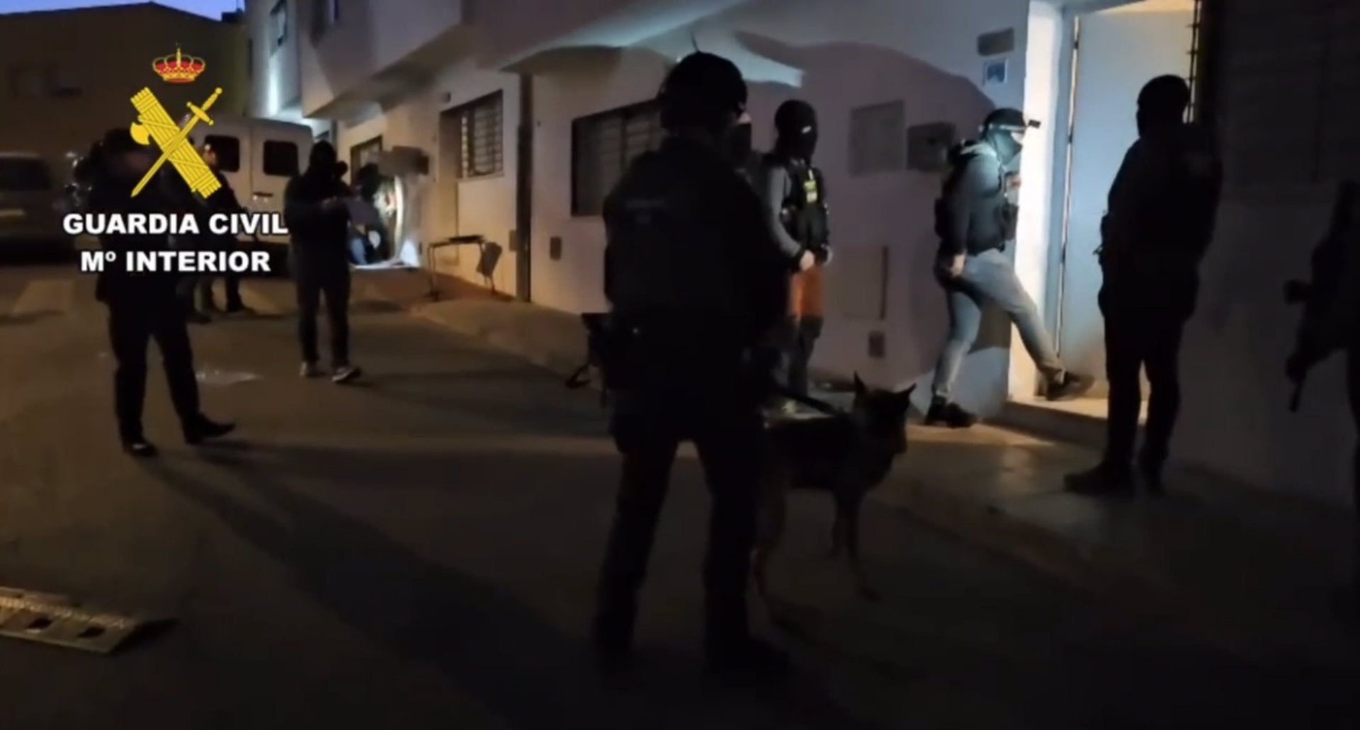 A prisión 17 de los detenidos en Pechina (Almería) acusados de formar parte una red que traficaba con drogas y armas A prisión 17 de los detenidos en Pechina (Almería) acusados de formar parte una red que traficaba con drogas y armas