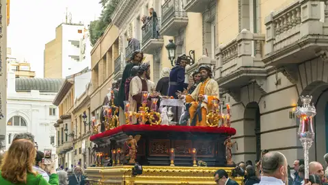 Procesión en Zaragoza por Sebastián Valencia Pineda / Pexels Procesión en Zaragoza por Sebastián Valencia Pineda / Pexels
